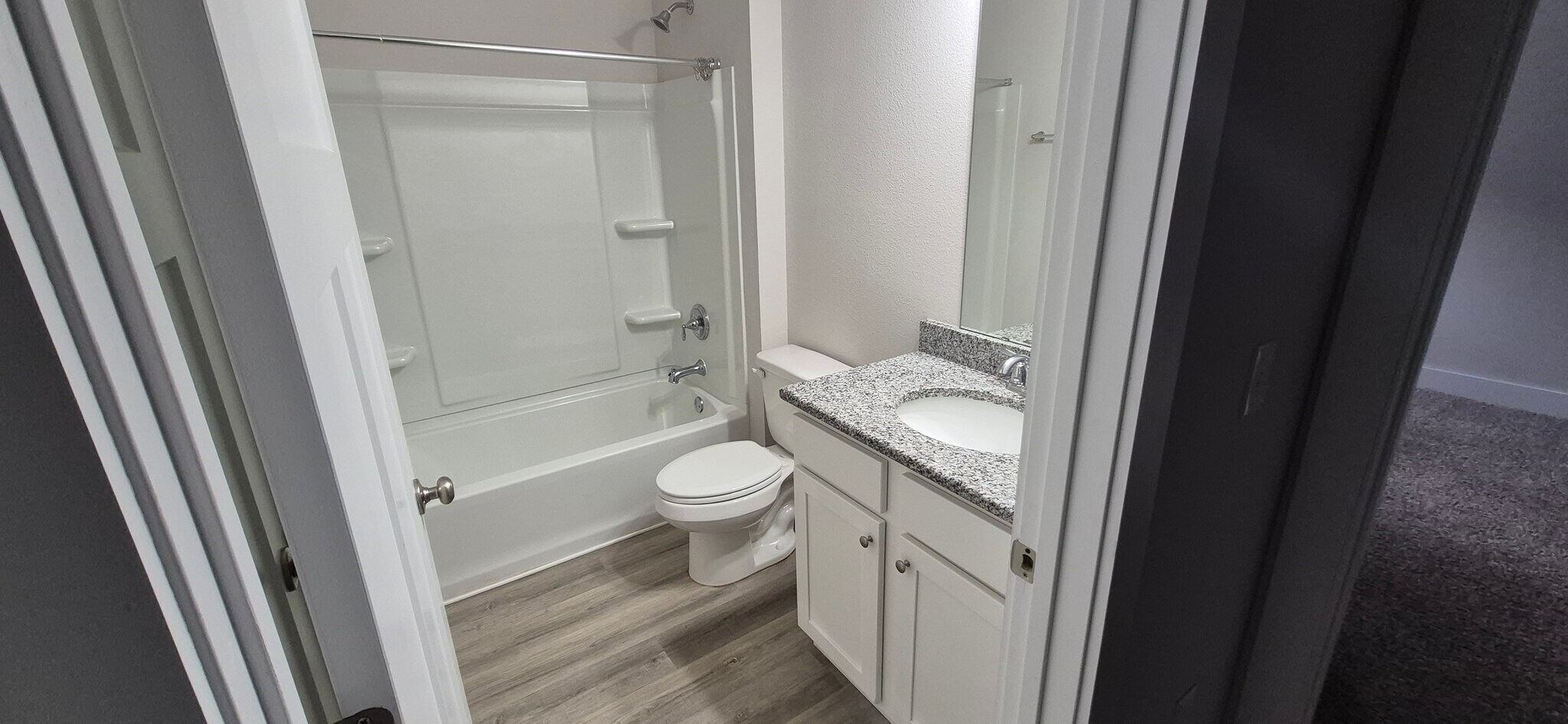 Building Photo - 6298 Forest Bay Ave