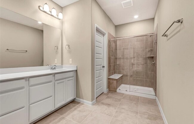 Building Photo - 16104 Oregon Oak Dr