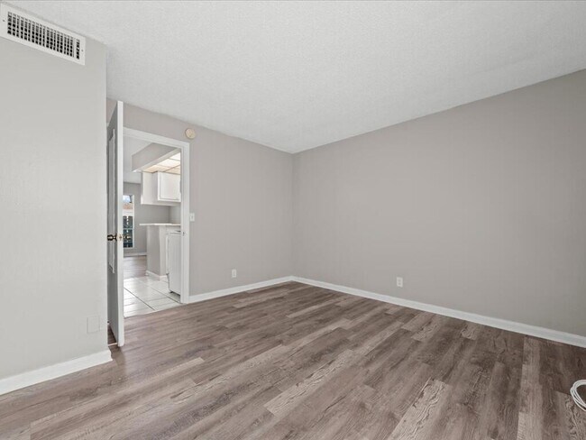 Building Photo - 1500 N Congress Ave