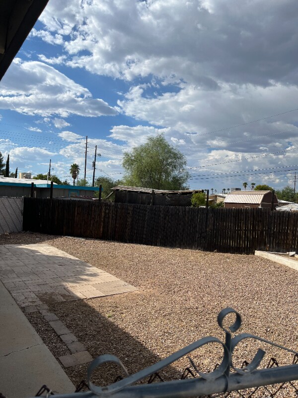 Building Photo - 7941 E Hayne Pl