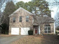 Building Photo - 255 Pinewalk Way