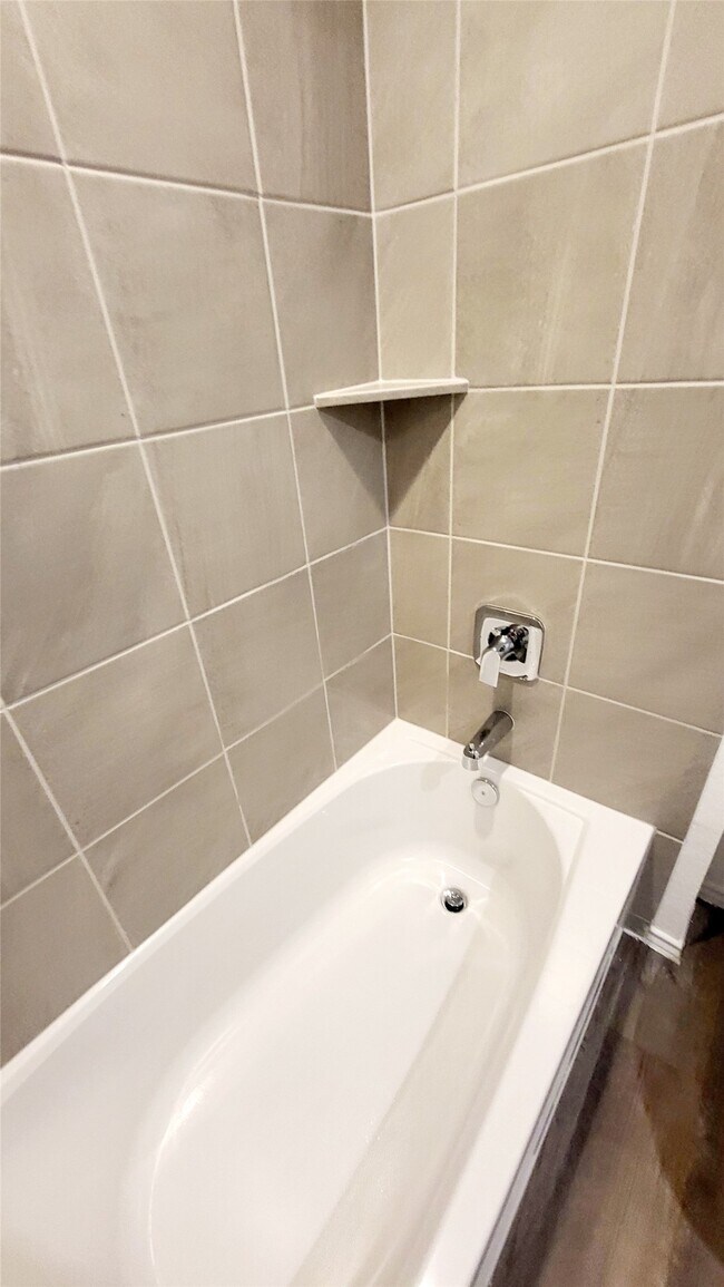 Building Photo - 23835 Sunland Park Ct