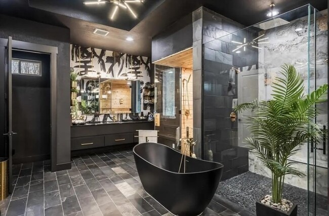 Building Photo - 13 Rd 660