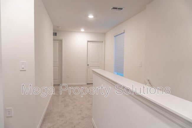 Building Photo - 10516 Sage Canyon Dr.