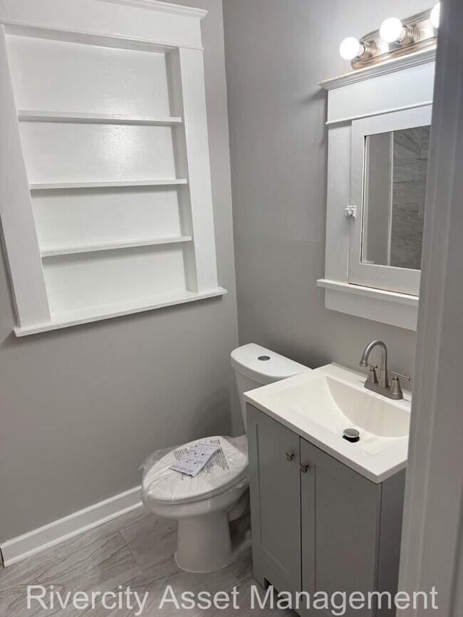 Building Photo - Midtown Masterpiece!!! Move-In Ready!!!!!