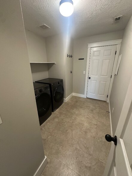 Building Photo - 2724 Sommersby Wy N