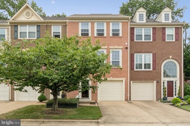 Building Photo - 1253 Quaker Hill Dr