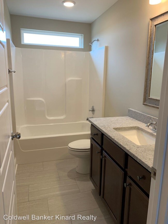 Building Photo - 2 br, 2.5 bath House - 2887 Fulbright Rd NE