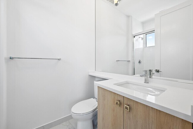 Building Photo - 20471 Southernwood Ave