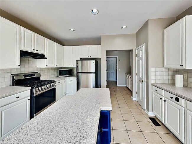 Building Photo - 2639 Hooch Ct