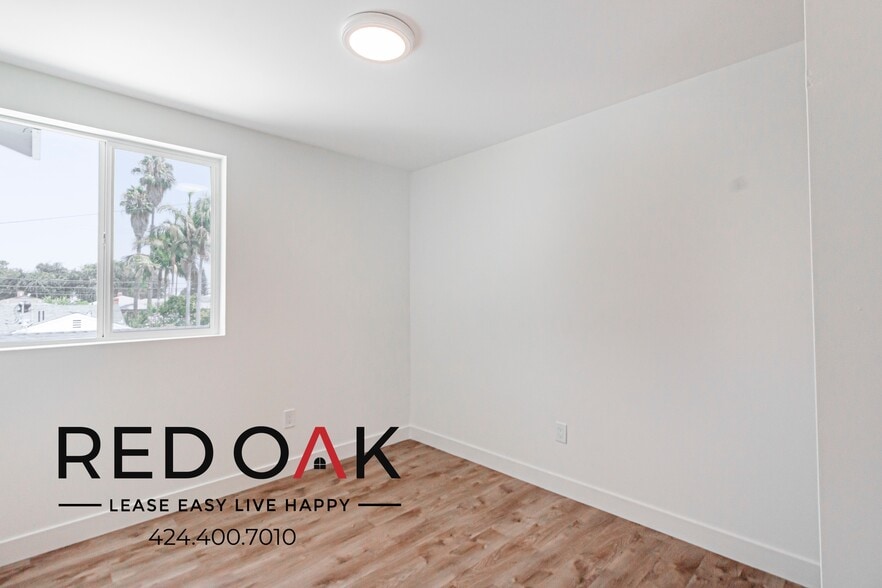 Building Photo - 825 Date St