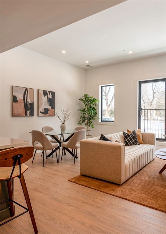 Building Photo - 1060 Main St