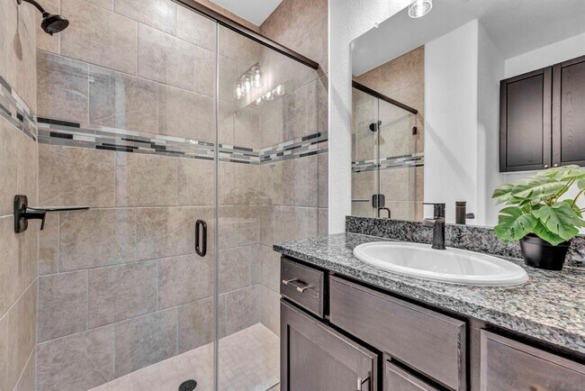 Building Photo - 2252 Nates Pl