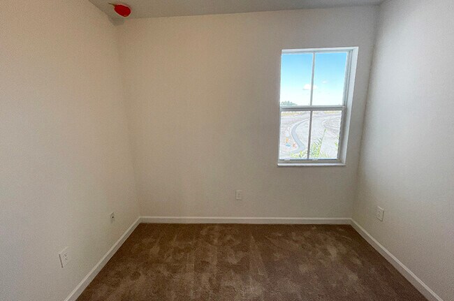 Building Photo - 2352 NW 125 St