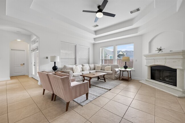 Building Photo - 99 Buck Trail Pl