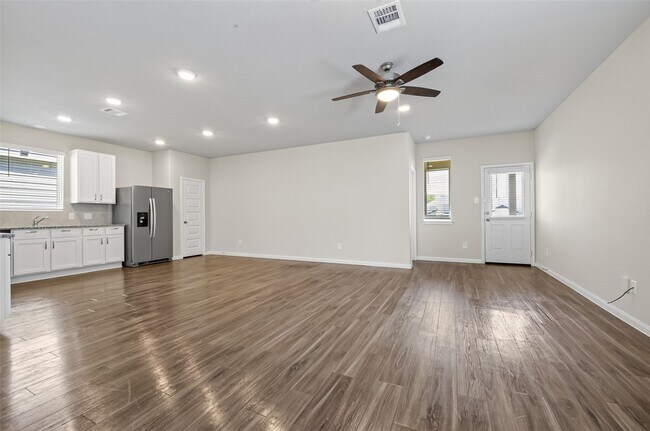 Building Photo - 13758 Goldeye Dr