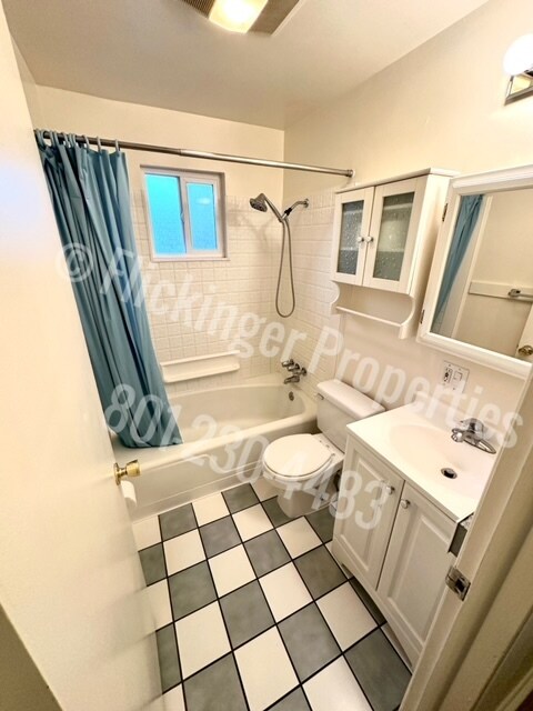 Building Photo - 858 Yale Ave S