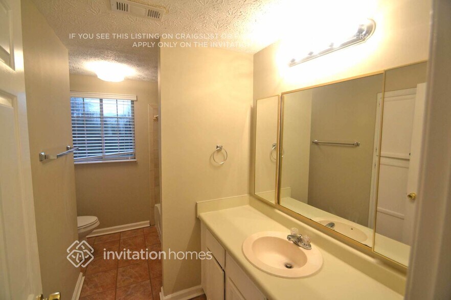 Building Photo - 5571 Dove Trce