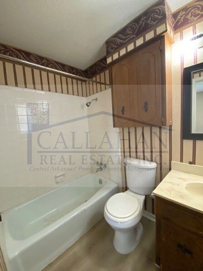 Building Photo - Sherwood 3 Bedroom Home