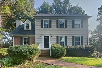 Building Photo - 115 Spring Ridge Ct