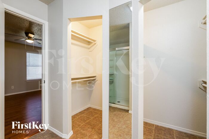 Building Photo - 1721 Quinlan Ct