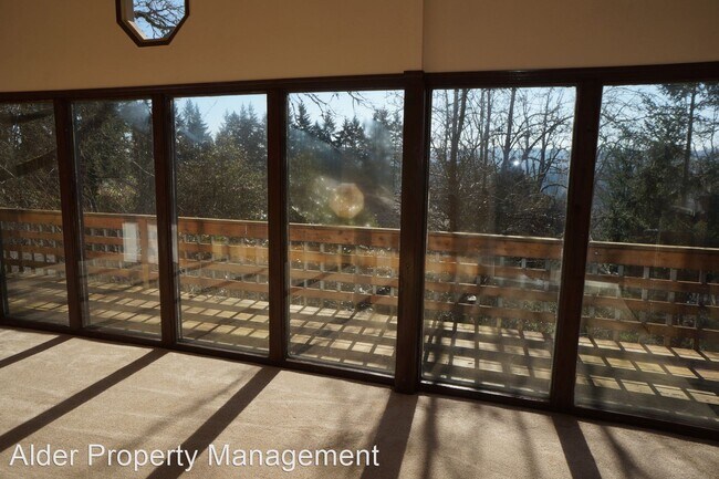 Building Photo - 4 br, 2 bath House - 17265 SE Oatfield Road