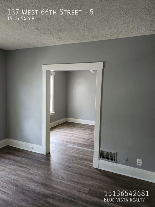 Building Photo - 137 W 66th St