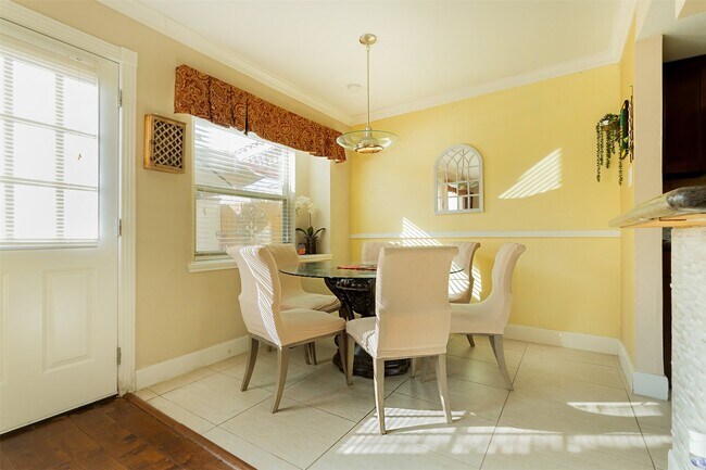 Building Photo - 14357 Misty Meadow Ln