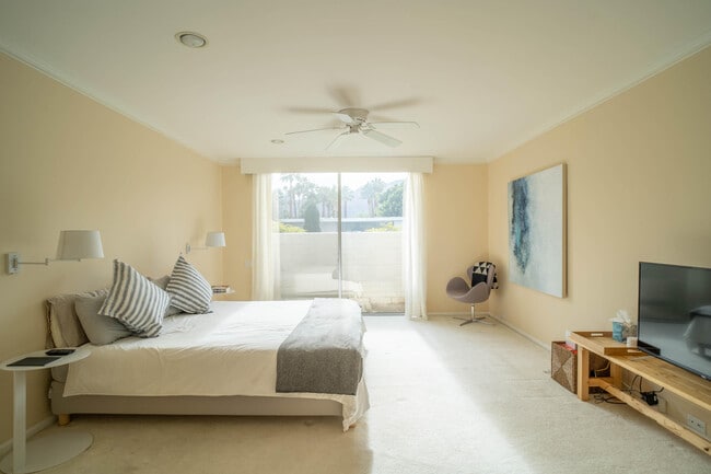 Building Photo - 75810 Altamira Dr