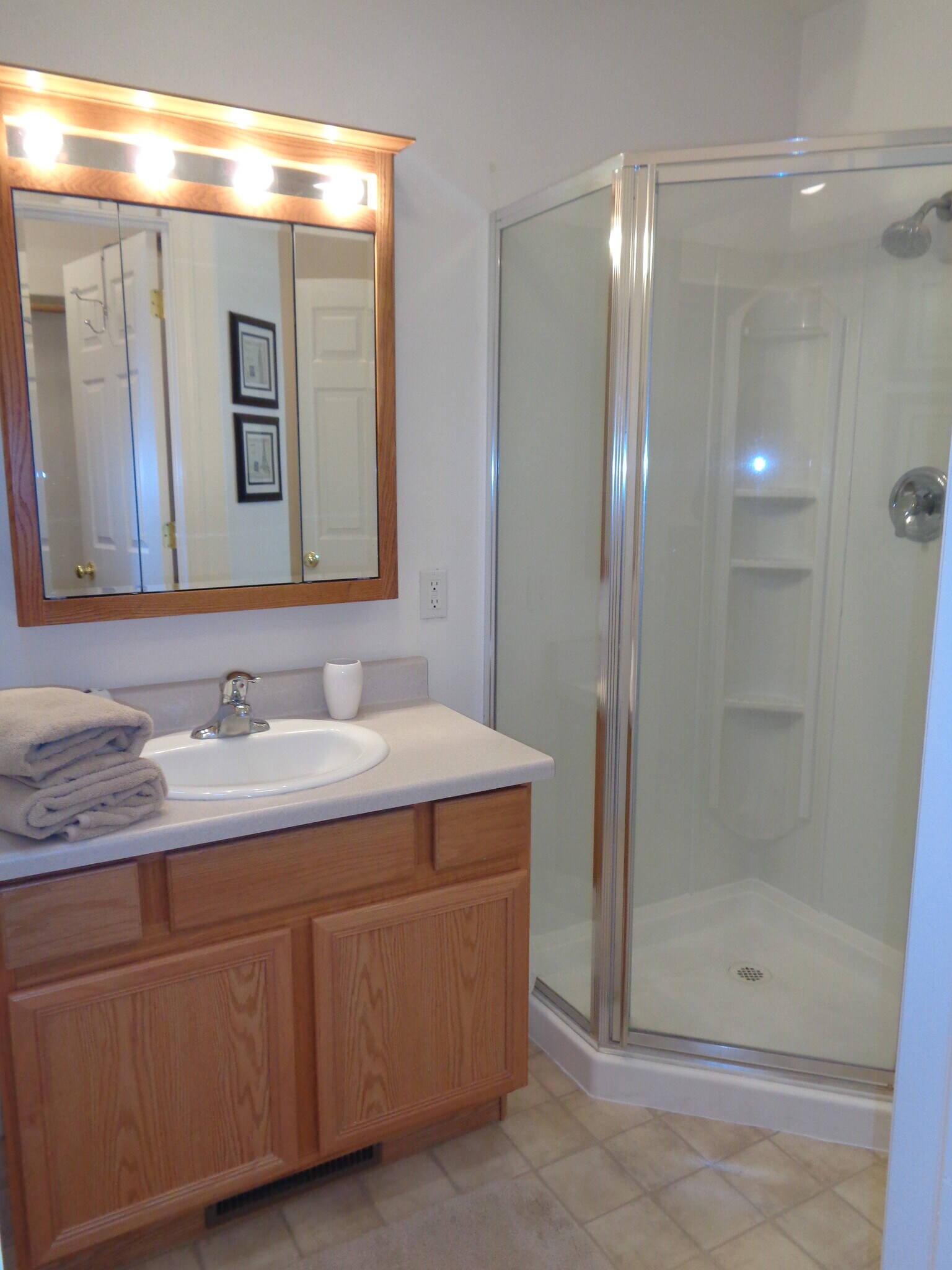 Building Photo - 209 Long Island Ave