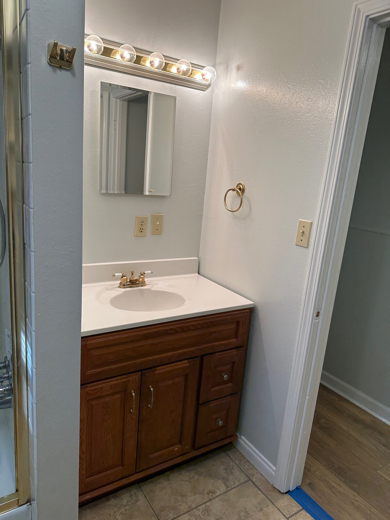 Building Photo - 323 Lance Cir