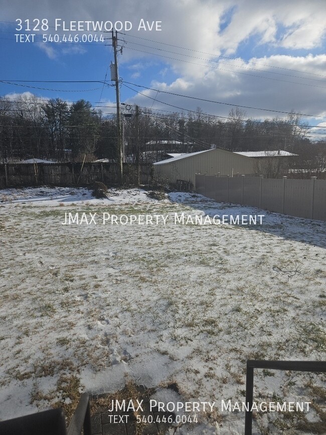 Building Photo - This property has a no security deposit op...