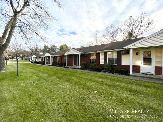 Building Photo - 302 N Walnut St