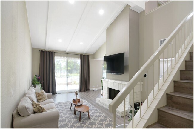 Building Photo - 2 Bedroom Condo In Malvern Creek!