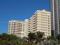 Building Photo - 4747 Collins Ave