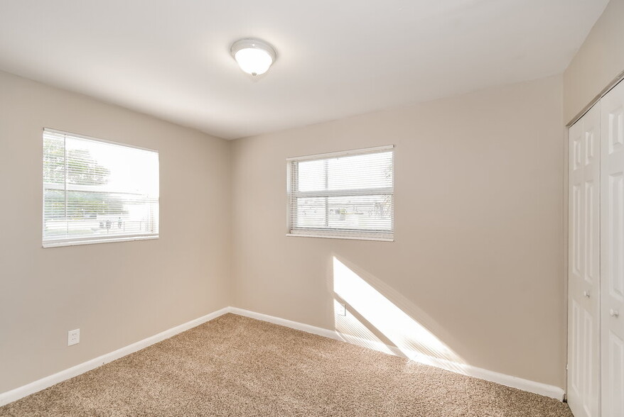 Building Photo - 5135 Archery Ave