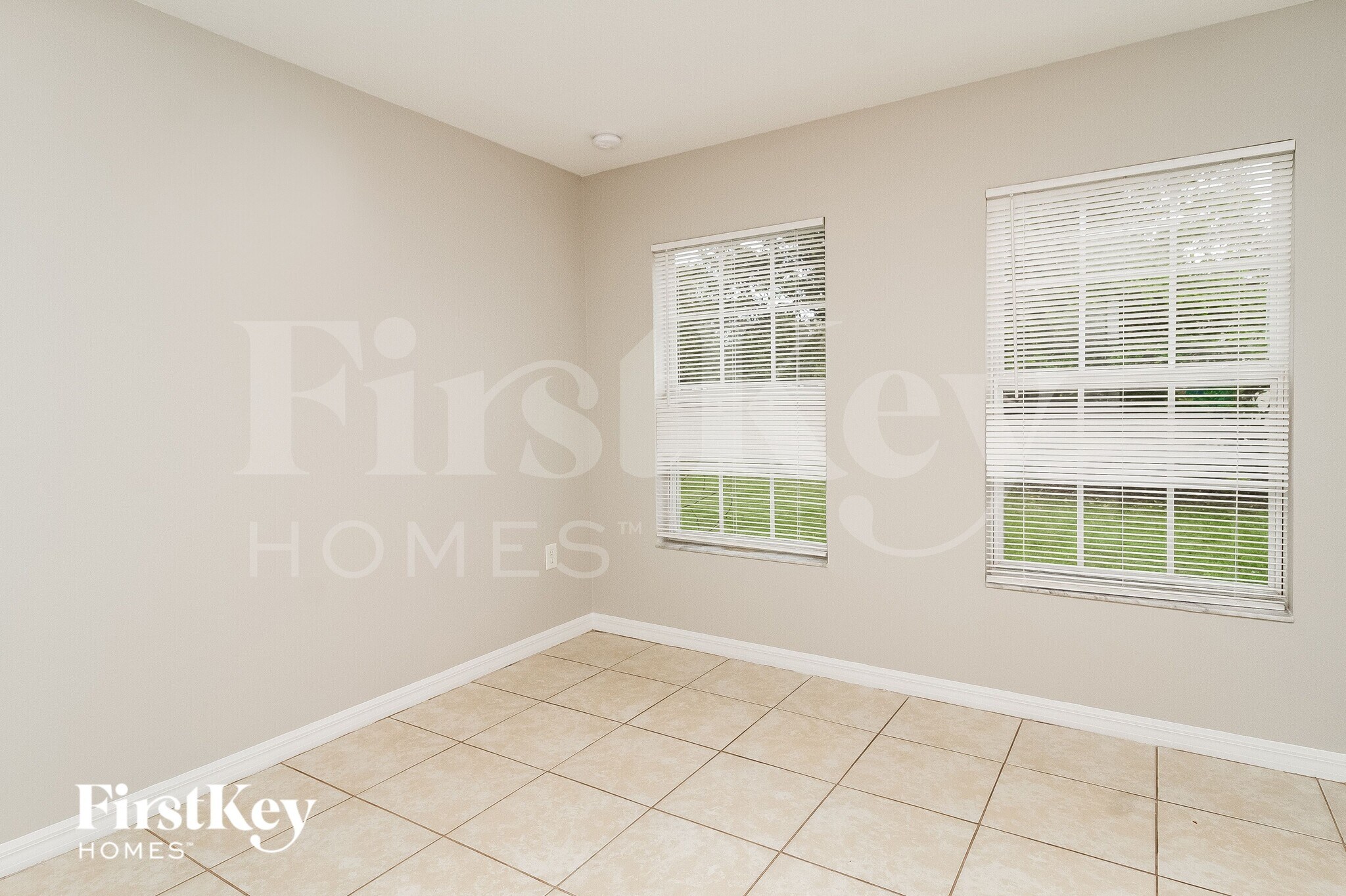 Building Photo - 421 Dove Dr