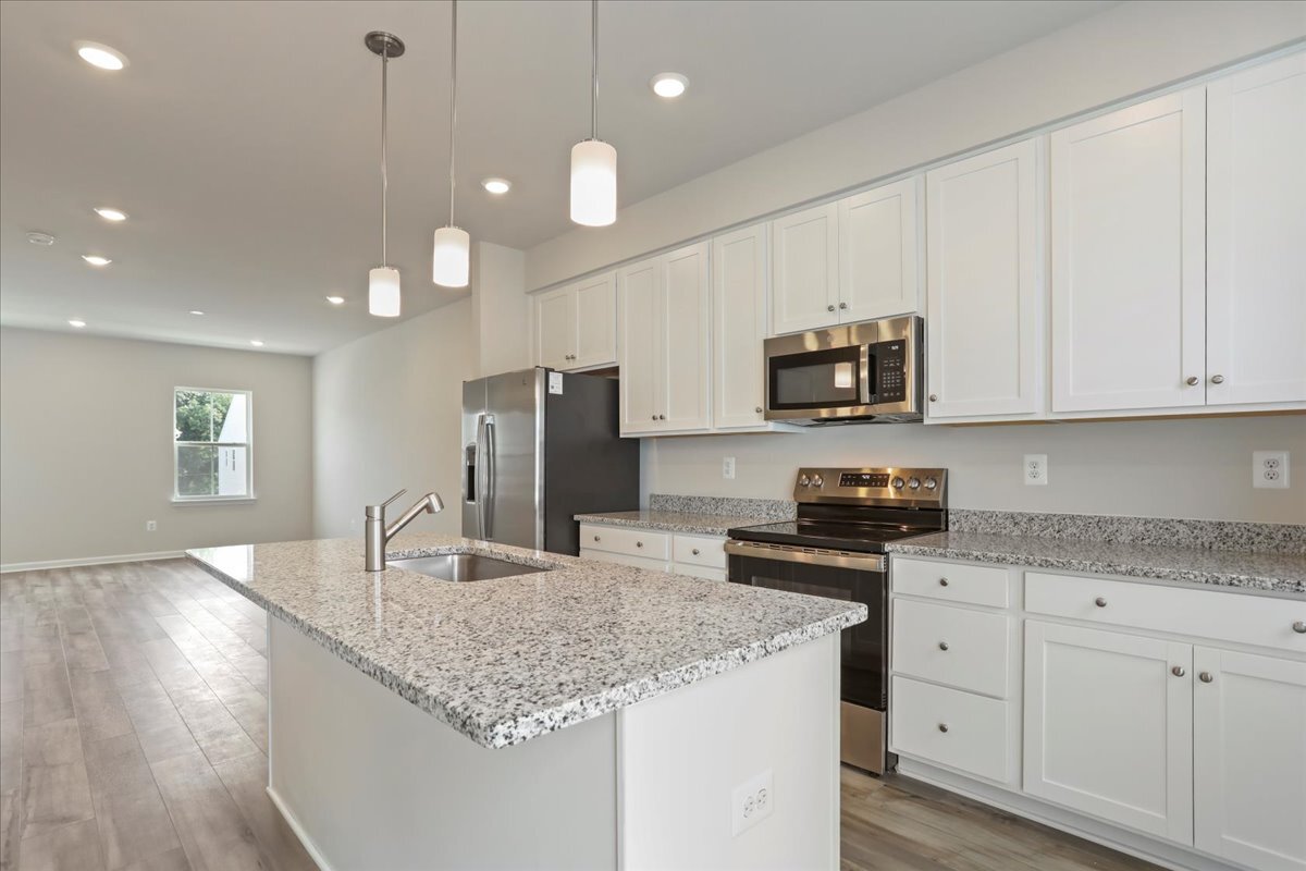 Building Photo - 331 Sandy Bottom Cir