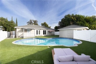 Building Photo - 19138 Hartland St