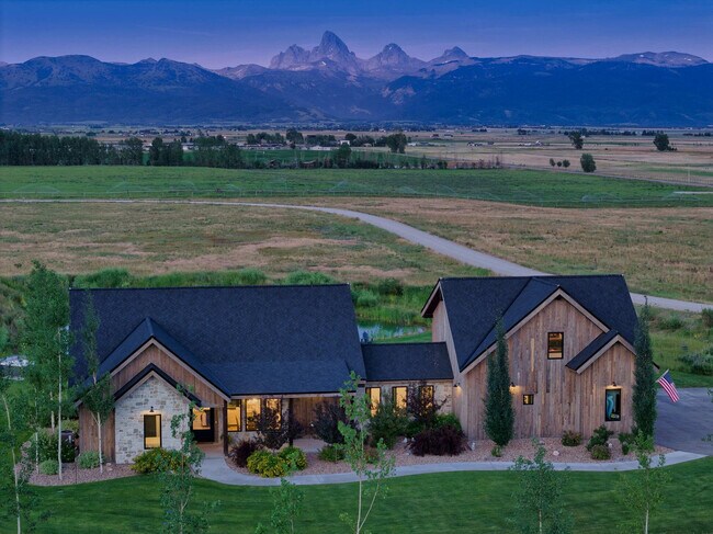 Building Photo - 4742 Heads Up Rd