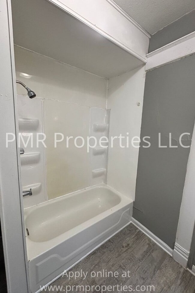 Building Photo - 2826 Lafayette Street