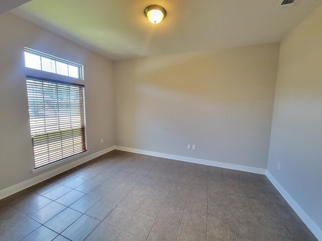 Building Photo - 6624 Flintwood St