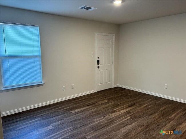 Building Photo - 918 S 39th St