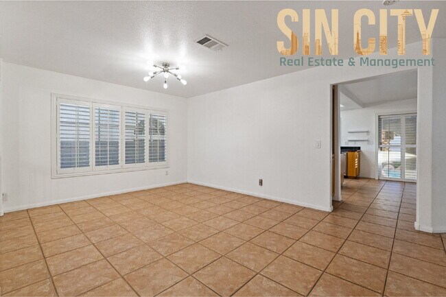 Building Photo - 497 Fiddlehead Ave