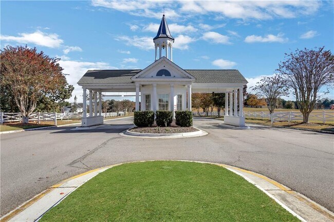 Building Photo - 127 Tara Blvd