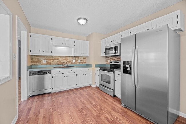 Building Photo - 146 Jer Mar Dr