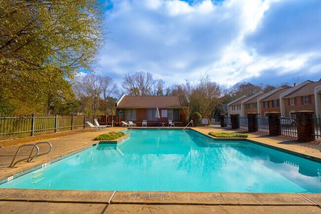 Building Photo - 2BR/2.5BA Townhome – Sweetwater Plantation (West Side)