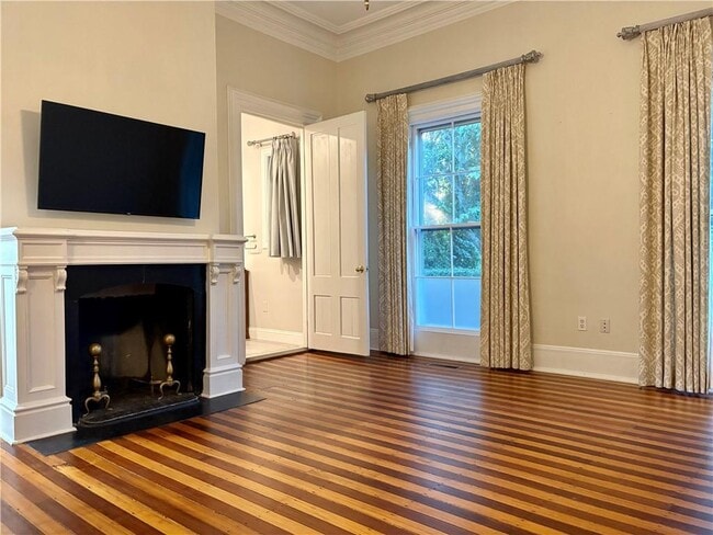 Building Photo - 20 Greenough Pl