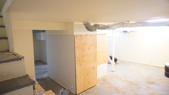 Building Photo - 314 Judson Pl