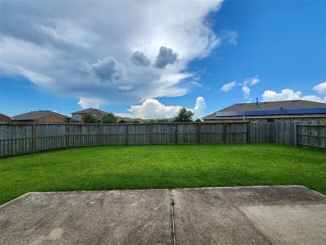 Building Photo - 2119 Del Mar Dr